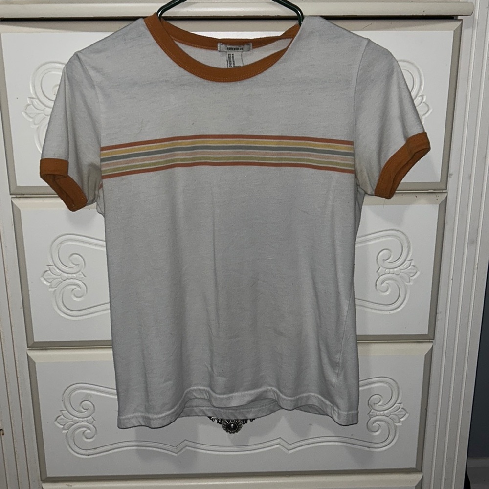 muted rainbow, semi-cropped tee